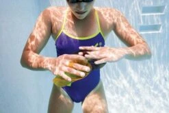 FINIS ISO Hand Paddle -Pool Wear 1.05.033 small usage 2