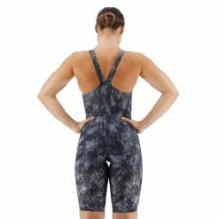 TYR Female 2.0 Avictor Supernova Closed Back Race Suit 9 TYR Female 2.0 Avictor Supernova Closed Back Race Suit -Pool Wear AESTC6A 001 main02