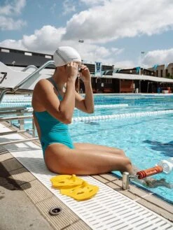 FINIS Manta Paddles -Pool Wear JxF MegHarris 68